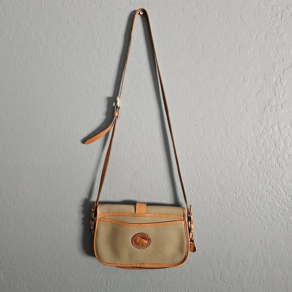 Vintage Dooney and Bourke Crossbody Bag - Picture 8 of 8